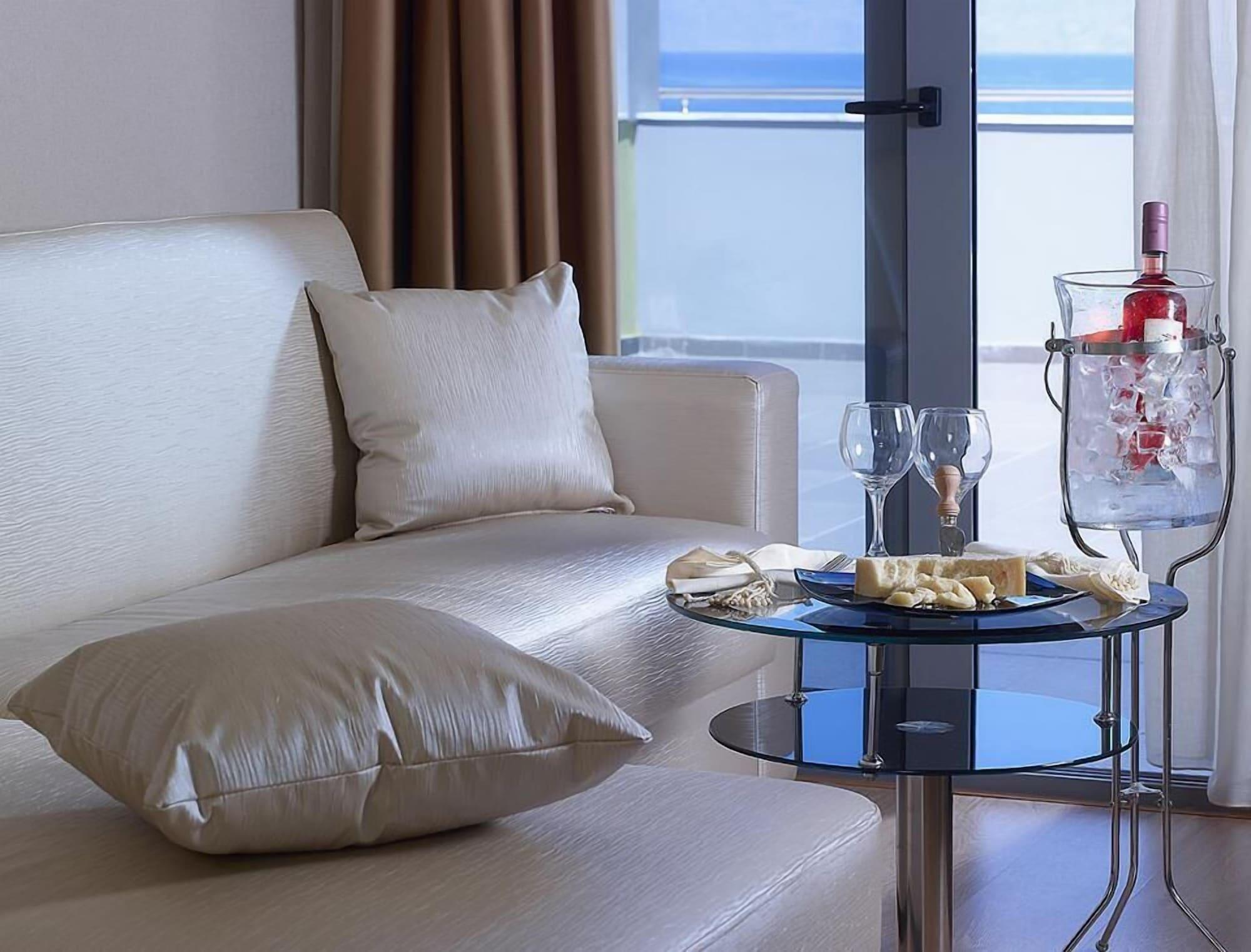 Arion Hotel 자일로카스트론 외부 사진