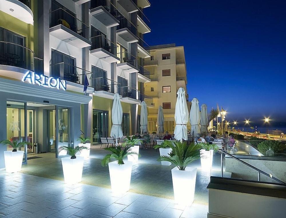 Arion Hotel 자일로카스트론 외부 사진